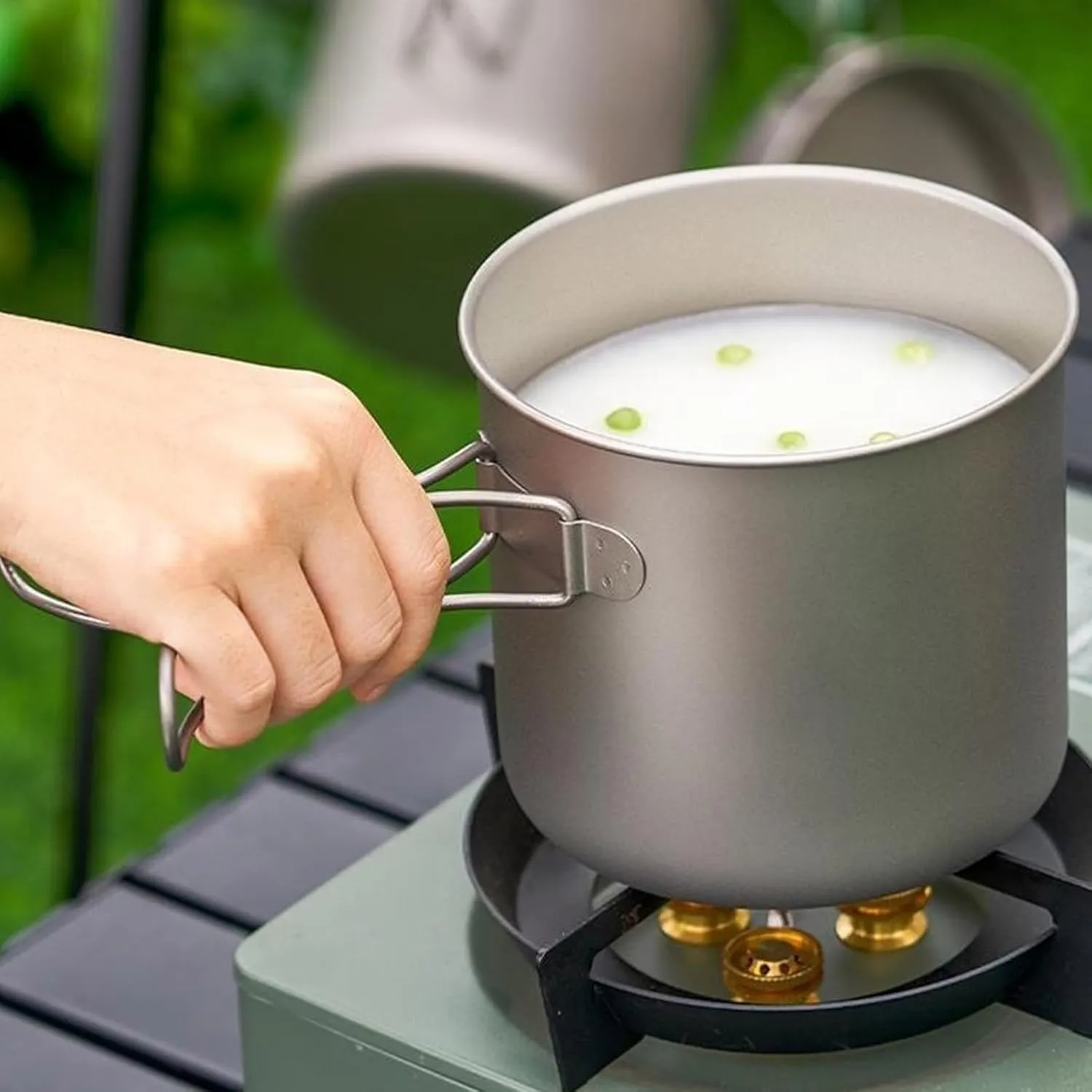 Camping Cook Pots with Folding Handle Outdoor Cooking Pots Frypan Utensils Camping Cookware Tableware Easy to