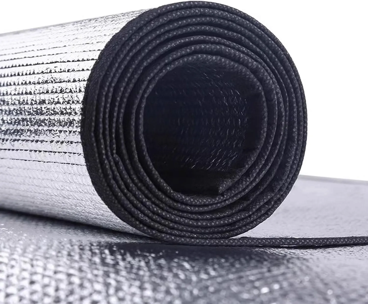 Camping Mat Foam Foil Blanket Camping Foam Pad Insulating Foil Mat Sleeping Tent Pad Thermal Sleeping Mattress Mat Pad Waterproof Aluminum Foil Outdoor Camping Mat with Carrying Bag
