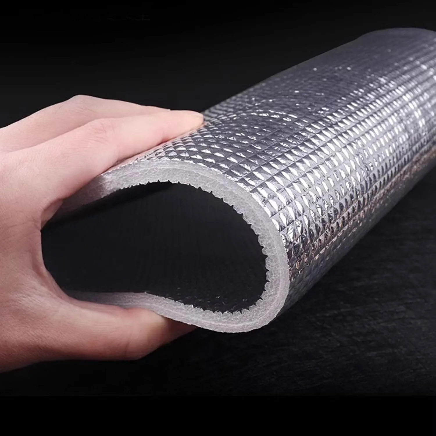 Camping Mat Foam Foil Blanket Camping Foam Pad Insulating Foil Mat Sleeping Tent Pad Thermal Sleeping Mattress Mat Pad Waterproof Aluminum Foil Outdoor Camping Mat with Carrying Bag