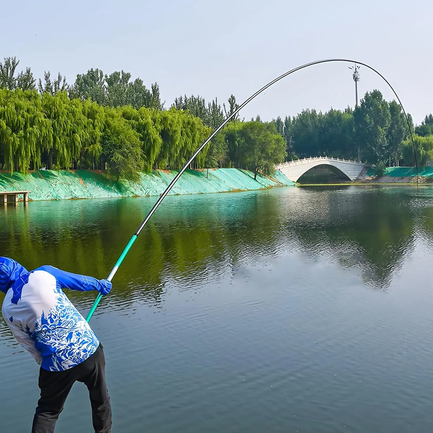 Carbon Fiber Telescopic Fishing Rod Ultra-Hard 19 Tuned Fishing Poles Catfish Rod for Reservoirs, Lakes and Many Other Waters 8m/9m/10m/11m/12m/13m