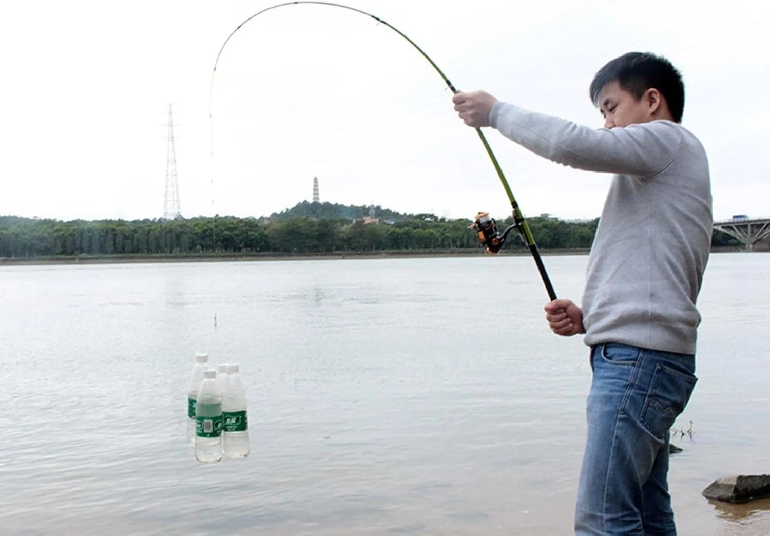 Fishing Rod Telescopic Fishing Rod and Metal Reel Combo Set Fishing Pole for Travel Saltwater Freshwater Boat Fishing Beginners Fishing Pole