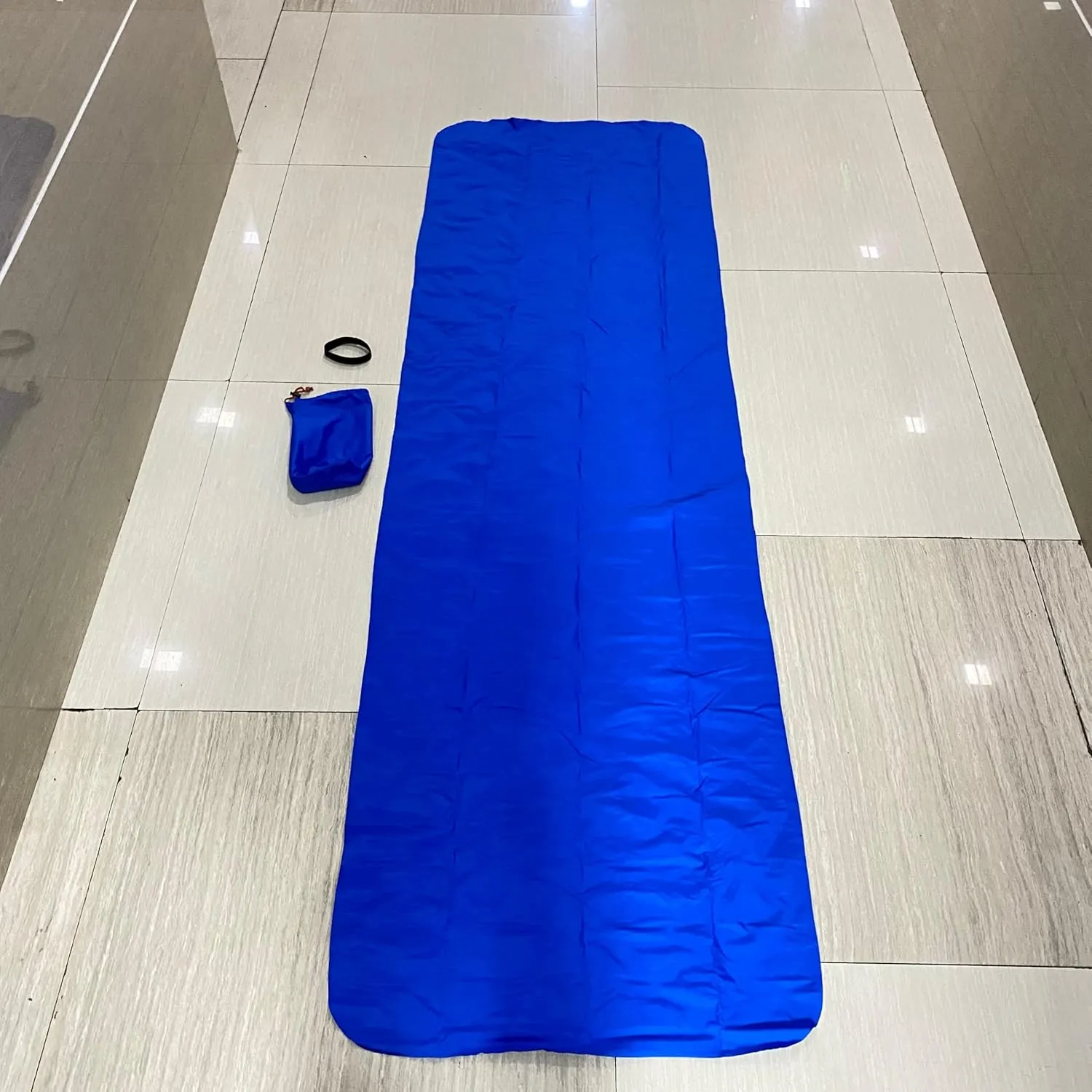 Inflatable sleeping pad - a 2-inch thick camping pad that can connect multiple camping pads, designed specifically for family camping