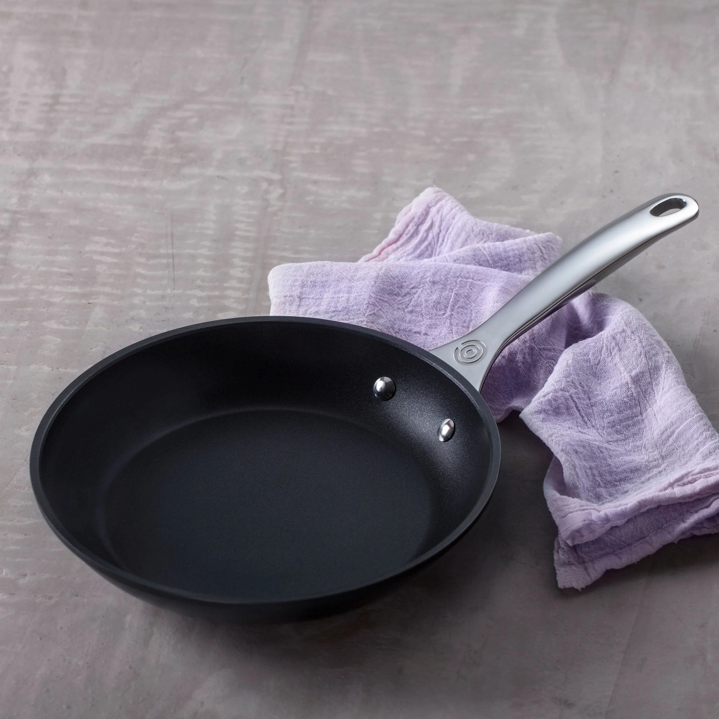 Le Creuset Toughened Nonstick Pro 10 Piece Cookware Set