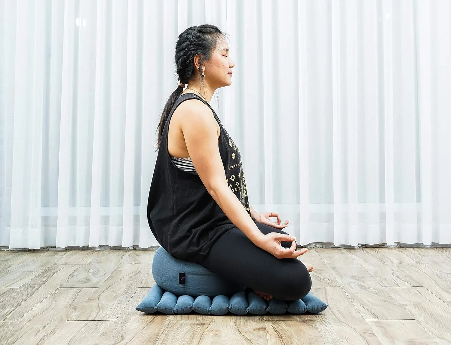 Leewadee Meditation Cushion Set – 1 Small Zafu Yoga Pillow and 1 Small Roll-Up Zabuton Mat Filled with Kapok