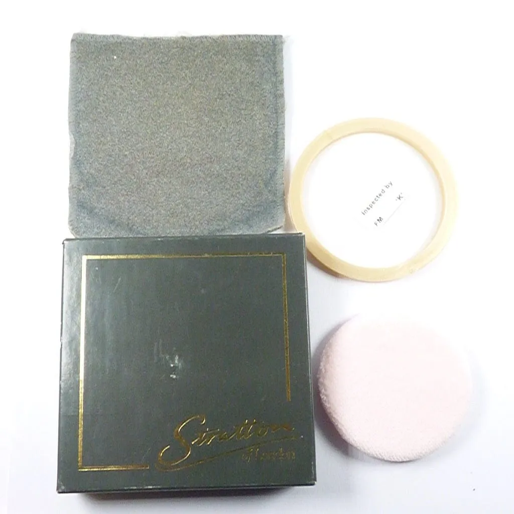 Vintage Stratton Wedding Themed Compact Mirror Set 1990s